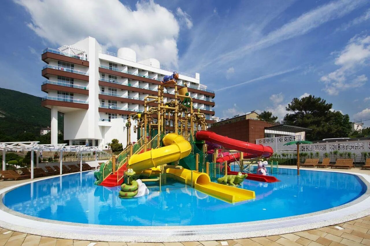 Отели в сочи с детьми с бассейном. Отель Alean Family Resort Spa Biarritz. Alean Family Resort & Spa Biarritz 4*.