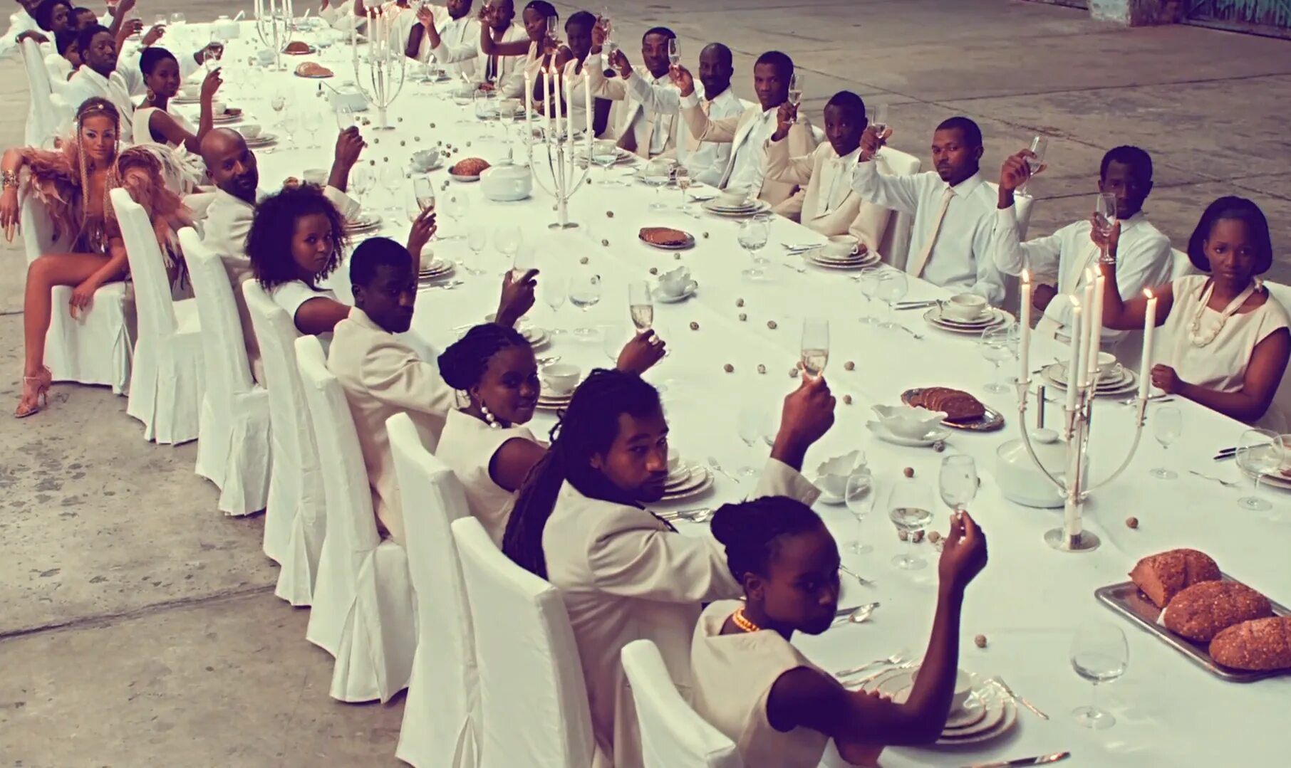 Runaway pusha. Канье уэст ранэвей. kanye west runaway обложка. runaway kanye west feat. pusha t.