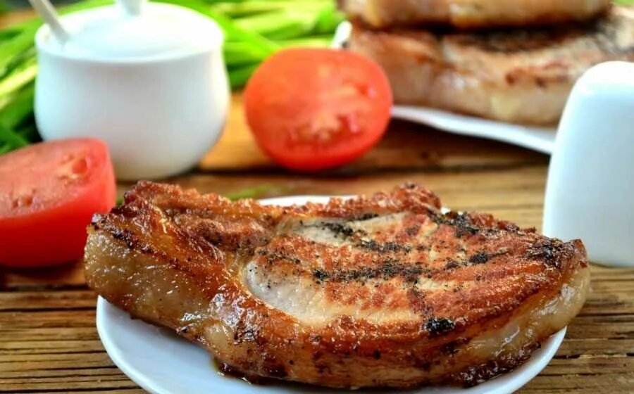 Как приготовить корейку сочно и вкусно