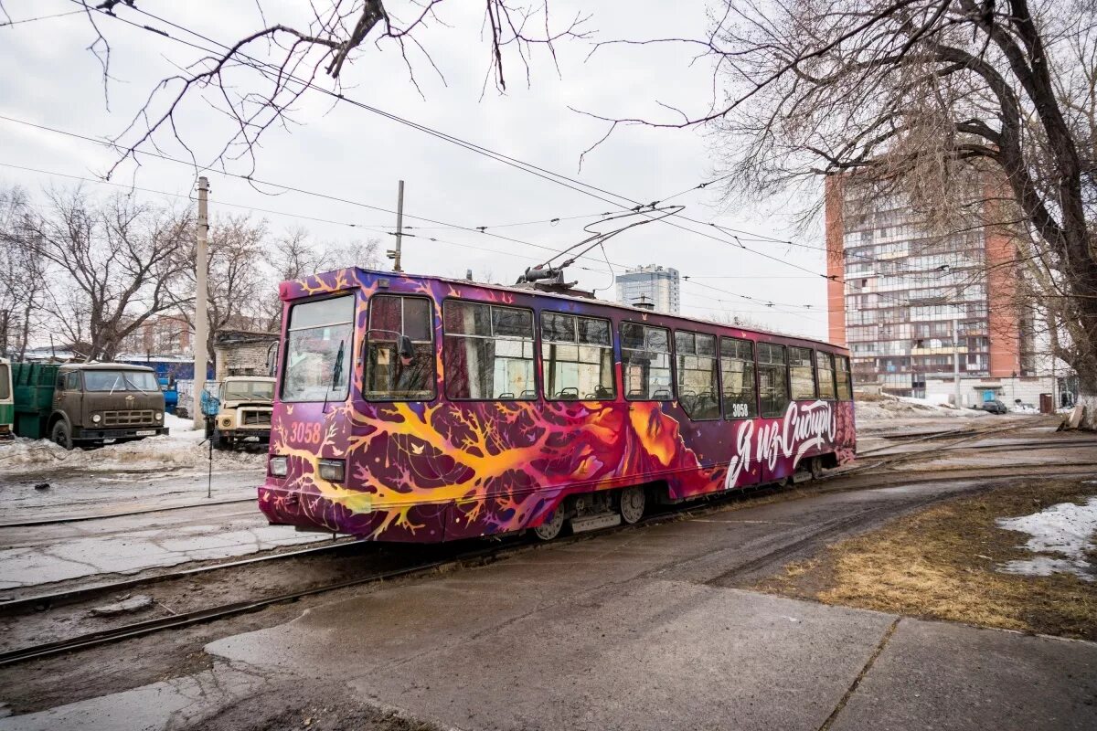 Трамвай 28 москва. Трамвай 60 спб витязь. Новый трамвай в челябинске 001. Аллея славы и парк трамваев. Новый трамвай уквз в челябинске.