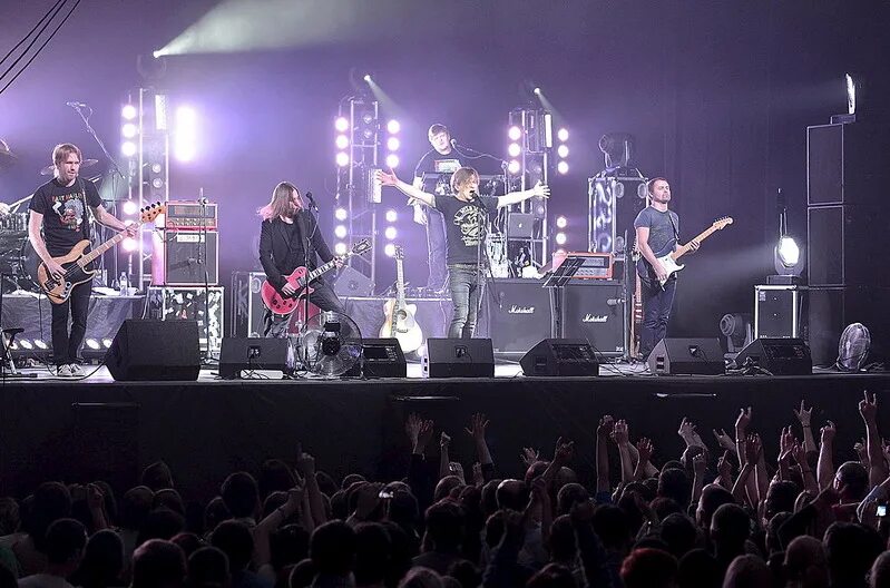 Дк металлург ижевск концертный зал. Металлург ижевск концерты. Дворец металлургов ижевск. Дк металлург ижевск концерт. Дк металлург ижевск.