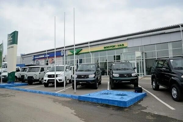 Уаз дилер мурманск. Автосалон уаз. Мурманск, кооперативная улица, 4. Уаз рейнджер 2021-2022 новый. Автосалон уаз.
