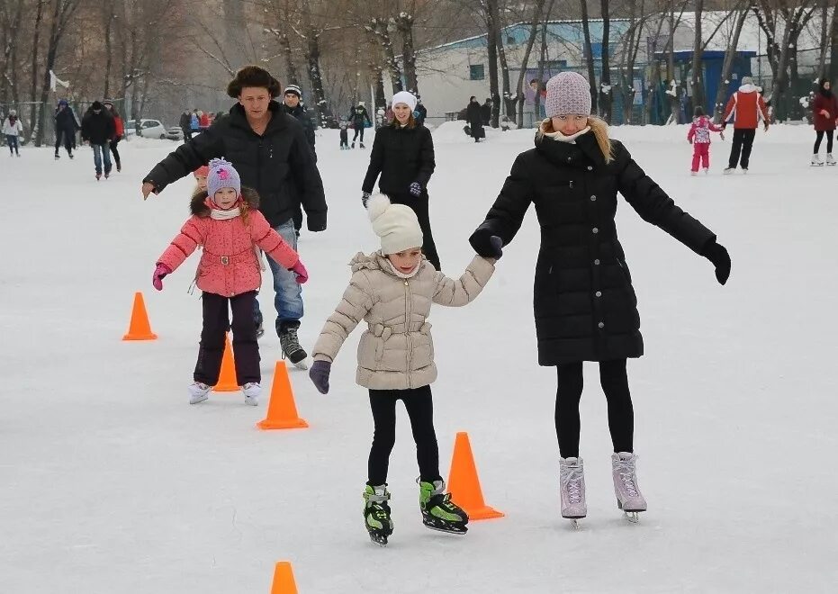 концерт 200 лет енисейской губернии. герои органов внутренних дел россии. красноярск в декабре. праздничная иллюминация. дворец спорта ярыгина.