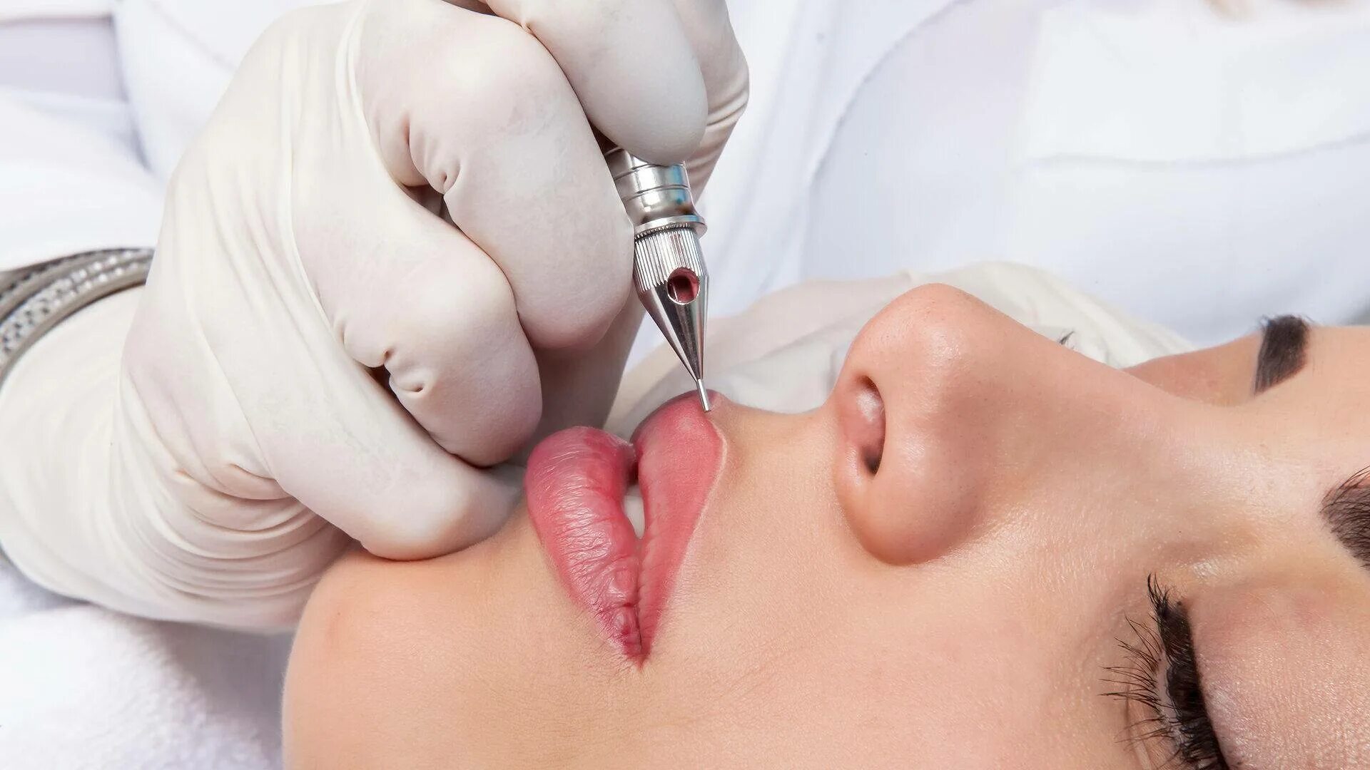 Permanent Eyeliner Зображення - огляд 2,550 Стокові фото, векторні зображення й 