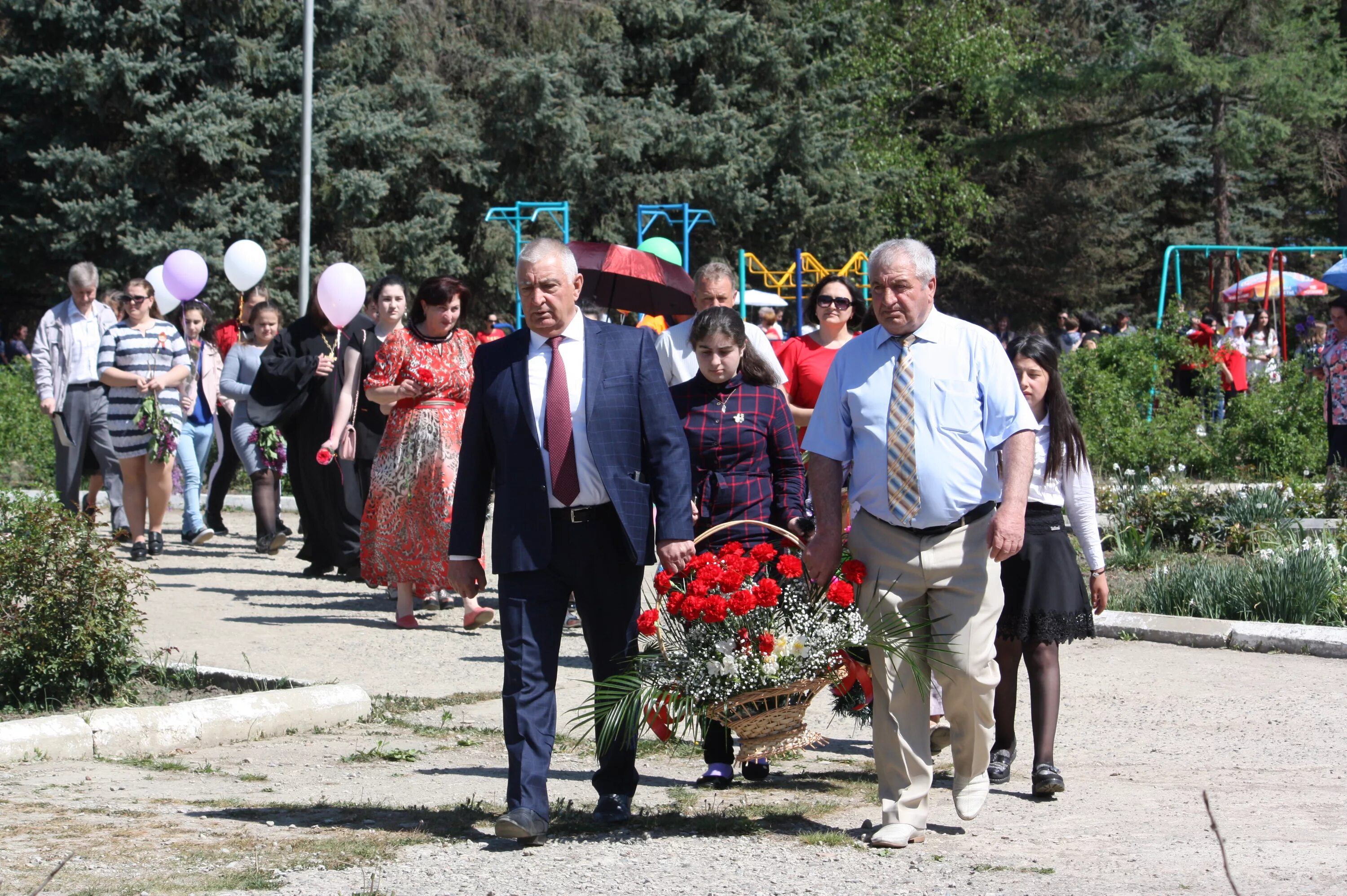 День станицы преградная урупский. Урупский район карта. Анзор боташев вольная борьба урупский район. Ст преградная урупского района кчр. Карачаевский преградная станица похороны деде.