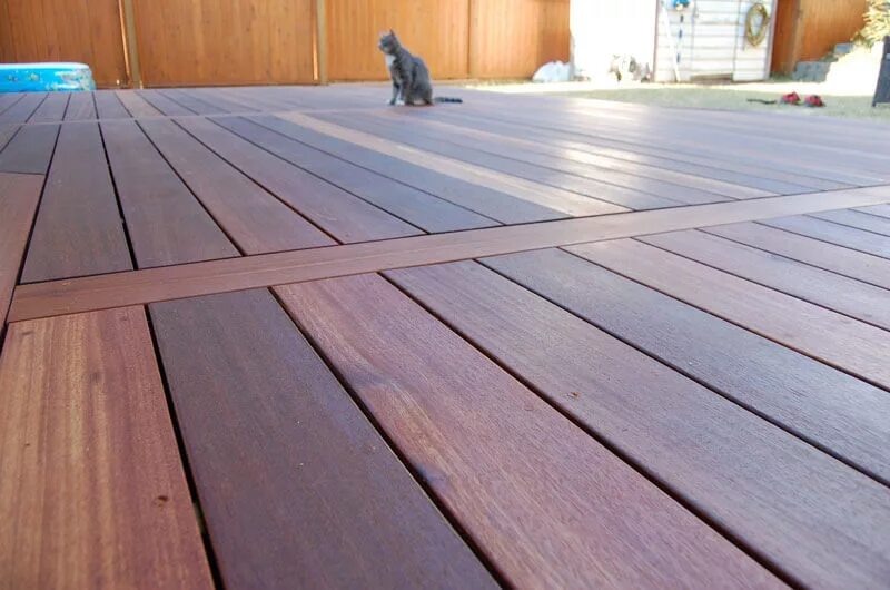 деревянный пол. шпунтованная доска на черновой пол. реставрация пола из досок. деревянный пол в квартире. пол из досок.