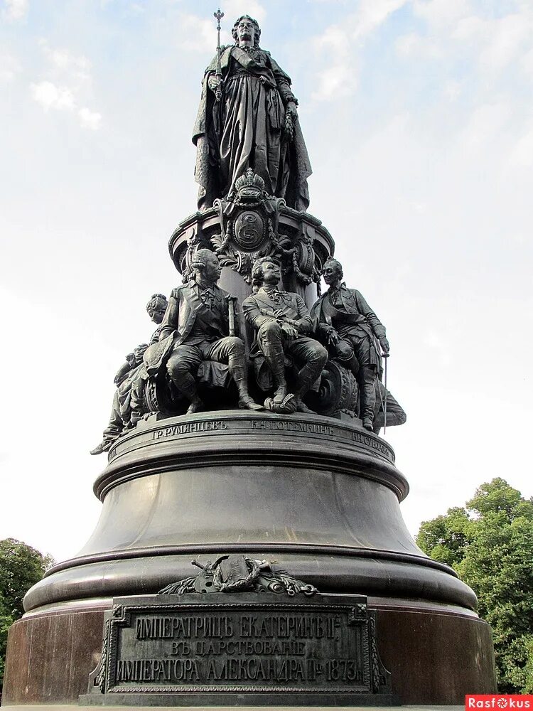 Памятник екатерине ii (санкт-петербург). Памятник екатерине великой. Памятник екатерине ii (санкт-петербург). Памятник императрице екатерине ii на площади островского. Памятник екатерине в севастополе схема.