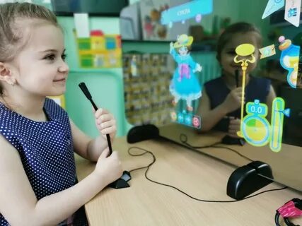 Работа с умным зеркалом логопеда