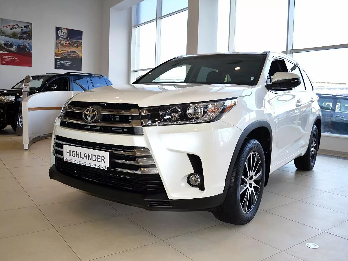 Купить тойоту хайлендер новую. Toyota Highlander 2019. Toyota Highlander III (u50) 2020. Тойота хайлендер u50 Рестайлинг. Тойота хайлендер 2019 года 249 л с.