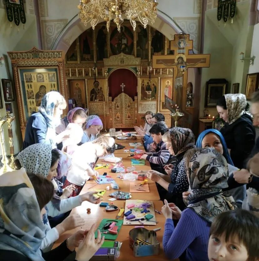 церковь на добровольцев. храм социальный центр. демидовское благочиние смоленской епархии демидов. социальное служение церкви. храм социальный центр.