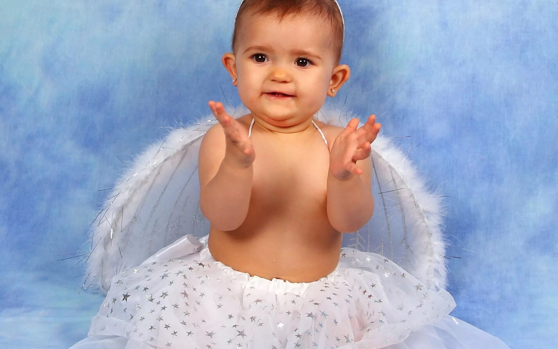 Фото красивых ангелов. Энджел Байби. Красивые младенцы девочки. Маленькие ангелочки. Малыши картинки красивые.