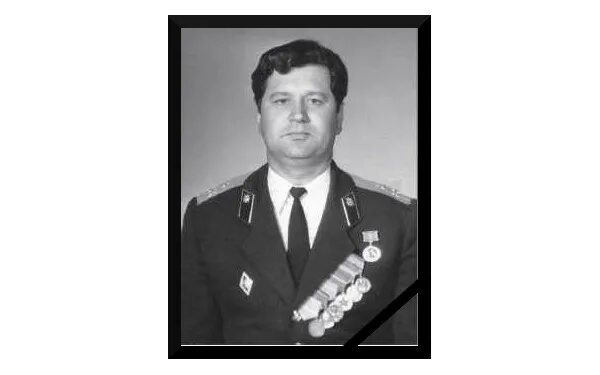 Хабаровское военное строительное училище. Сосновый бор памятник чернобыльцам. Союз офицеров ветеранов всч аэп 49710. Союз офицеров ветеранов всч аэп 49710. Спатарь алексей федосеевич.