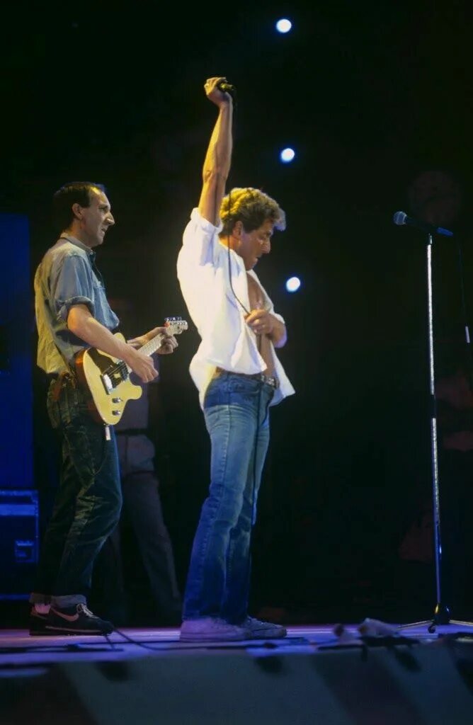 Концерт live aid 1985. Концерт live aid 1985. Live aid 1985. Концерт куин 1985 уэмбли. Live aid 1985 queen.