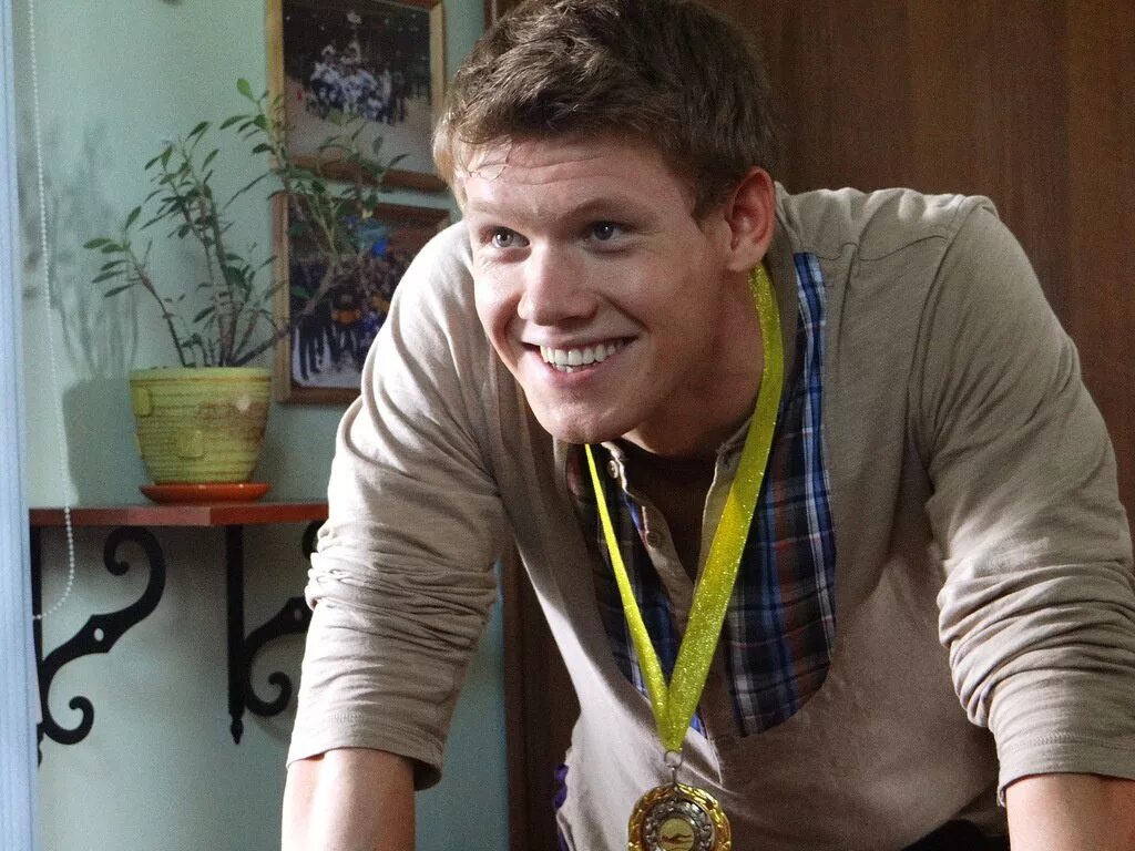 Никоара виктор. Ви ктор. Савич виктор игоревич. Ви ктор. Виктор хориняк костя.