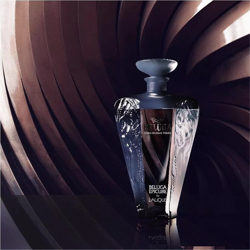 Лалик перл. Белуга лалик. beluga epicure by lalique. белуга эпикур лалик водка. белуга эпикур.