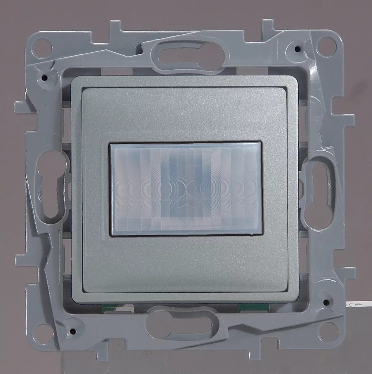 Legrand 048944. Датчик движения легран встраиваемый в подрозетник. 774189 legrand valena датчик движения. Датчик движения легран встраиваемый в подрозетник. 30nzd.