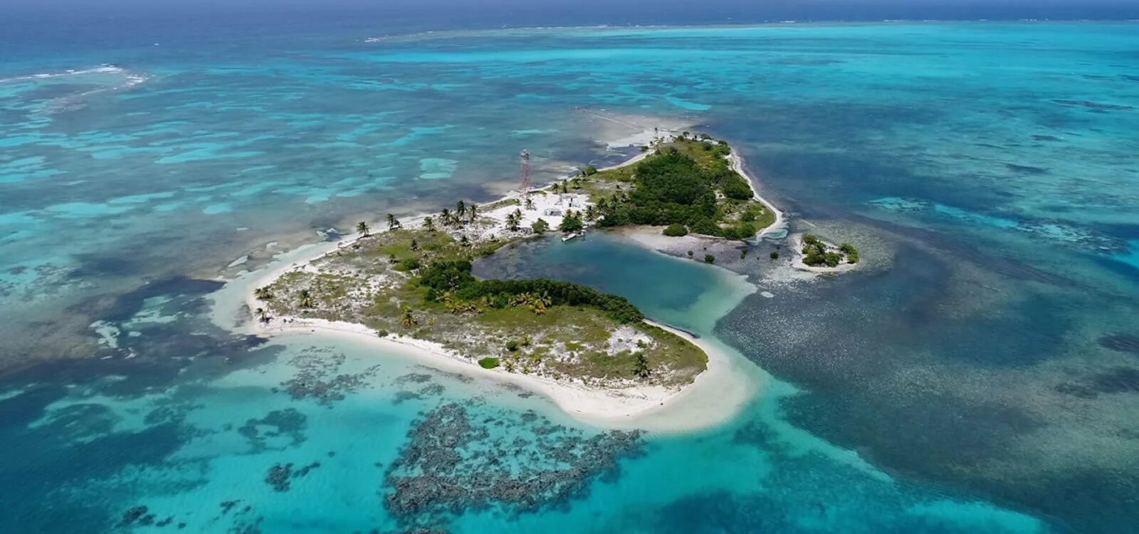 Атоллы мальдив. Ари атолл мальдивы. Атолл коралловый остров. Атоллы океании. Атолл сайт.