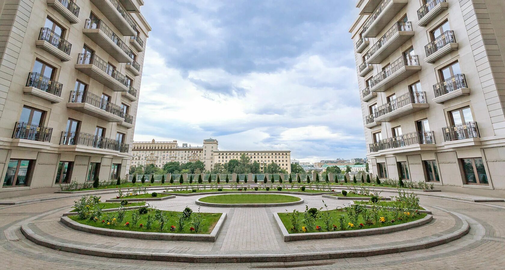 дом на берсеневской набережной в москве. дом на набережной в москве 1931. дом набережный. жк симфония котельническая набережная. дом правительства серафимовича, 2 дом на набережной.