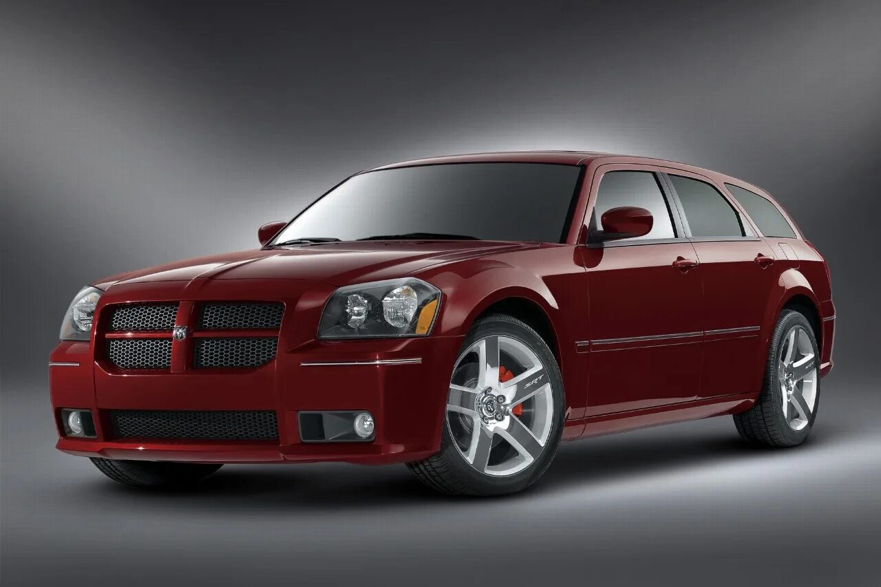 Dodge magnum 2005-2008. Dodge универсал. 1. Dodge magnum 2008. Dodge magnum srt8.