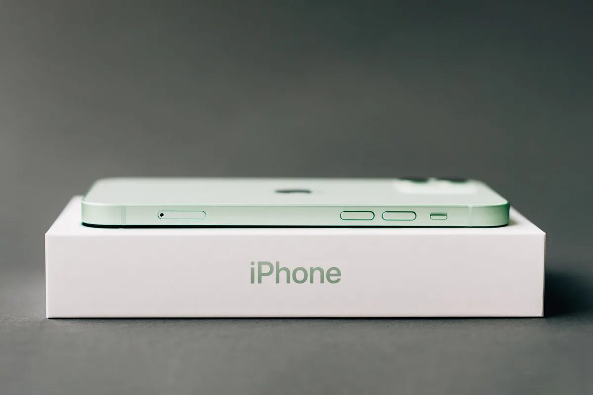 Коробка нового айфона. Айфон 12 коробка. Коробка айфон 12 Pro. Iphone 12 White. Apple iphone 12 Mini White.
