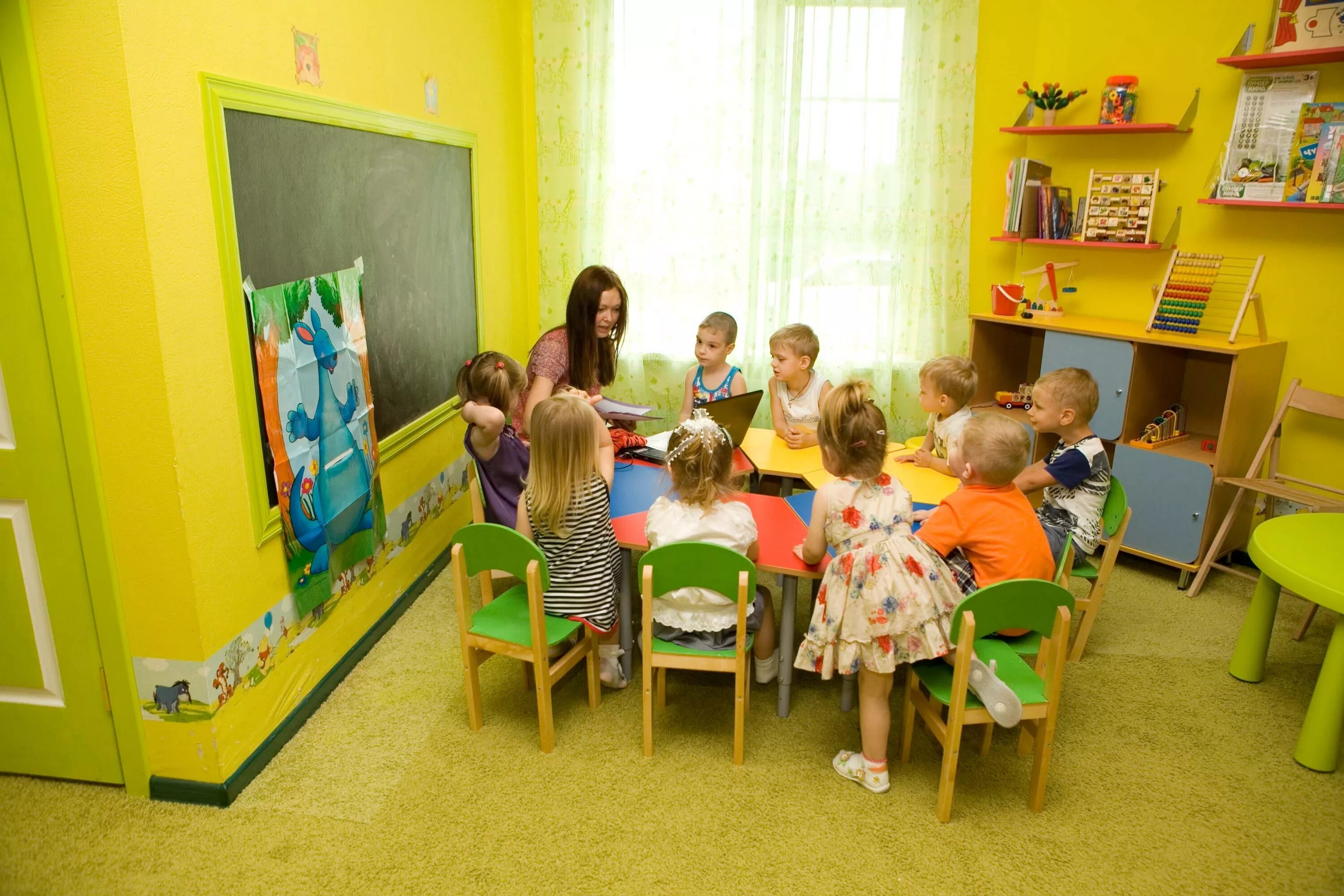 Дошкольный центр развития ребенка 2. Развивающий центр для детей. Дошкольный центр развития ребенка 2. Дошкольники в детском саду. Дети в саду.