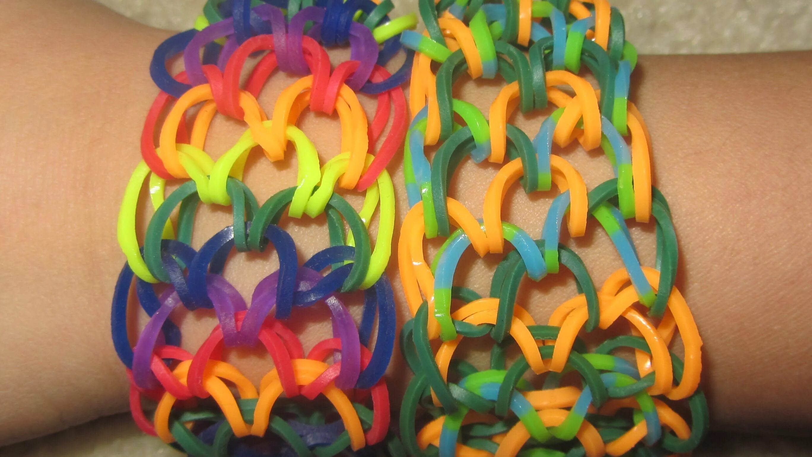 Браслеты рейнбоу лум чешуя дракона. Браслет из резинок чешуя. Браслеты рейнбоу лум чешуя дракона. Браслет драконья чешуя. Браслет "чешуя дракона" шунгит.