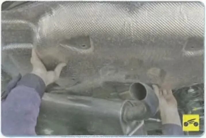 Термоэкран глушителя. Термоэкран выхлопной системы форд фокус 3. термоэкран глушителя форд фокус 3. терм экран глушителя ford focus 3. термоэкран focus 2.