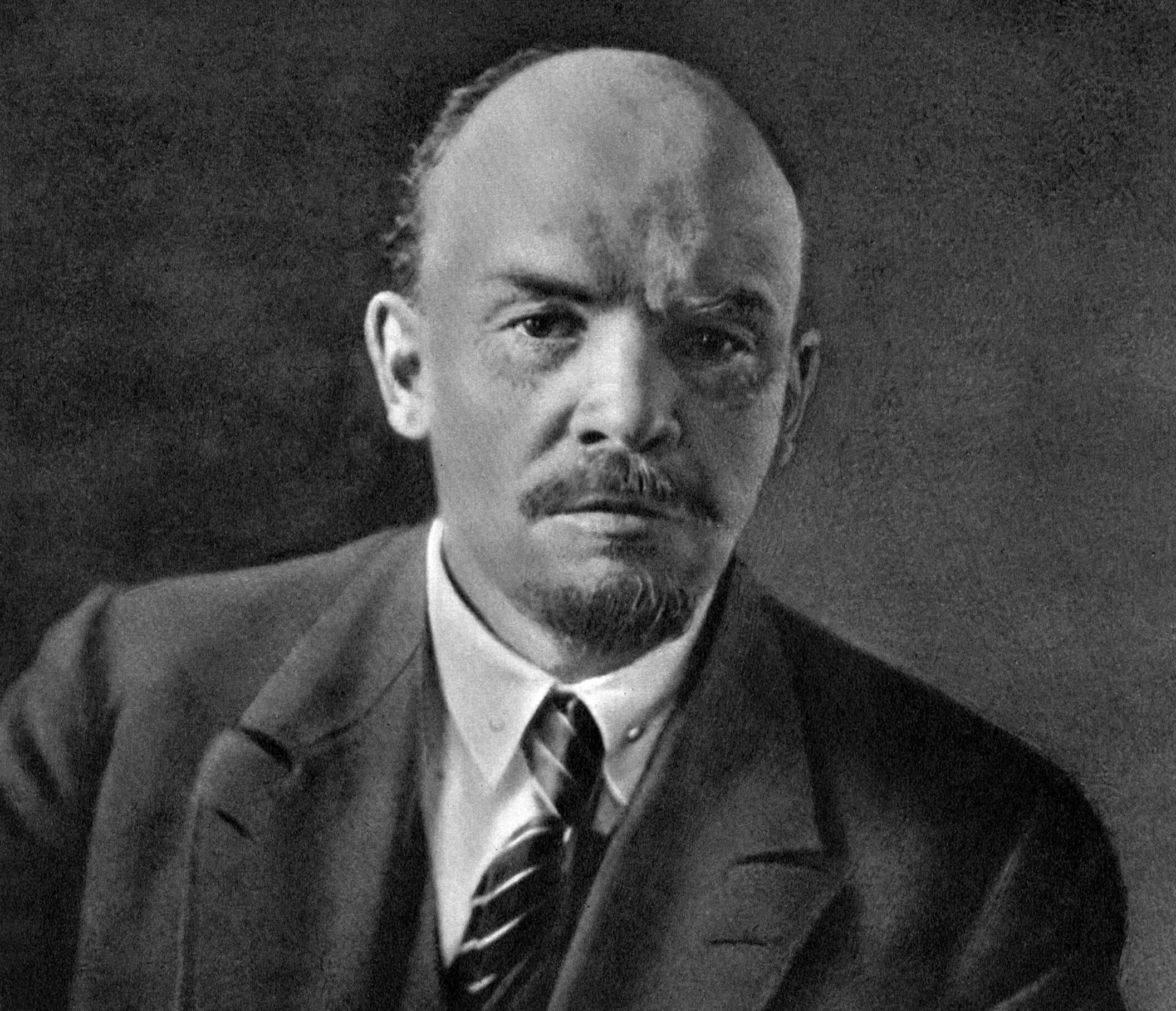 Ленин фото. Владимир Ильич Ленин. Портрет Владимира Ленина. Ленин Владимир Ильич в кепке.