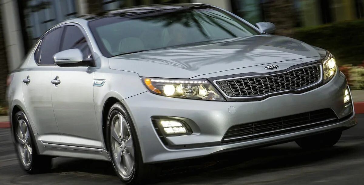 Оптима гибрид. Kia Optima 2015. Kia Optima Hybrid 2015. 2015 Kia Optima LX. Киа Маджентис Оптима 2015.