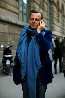 Пацаны пальто актер
