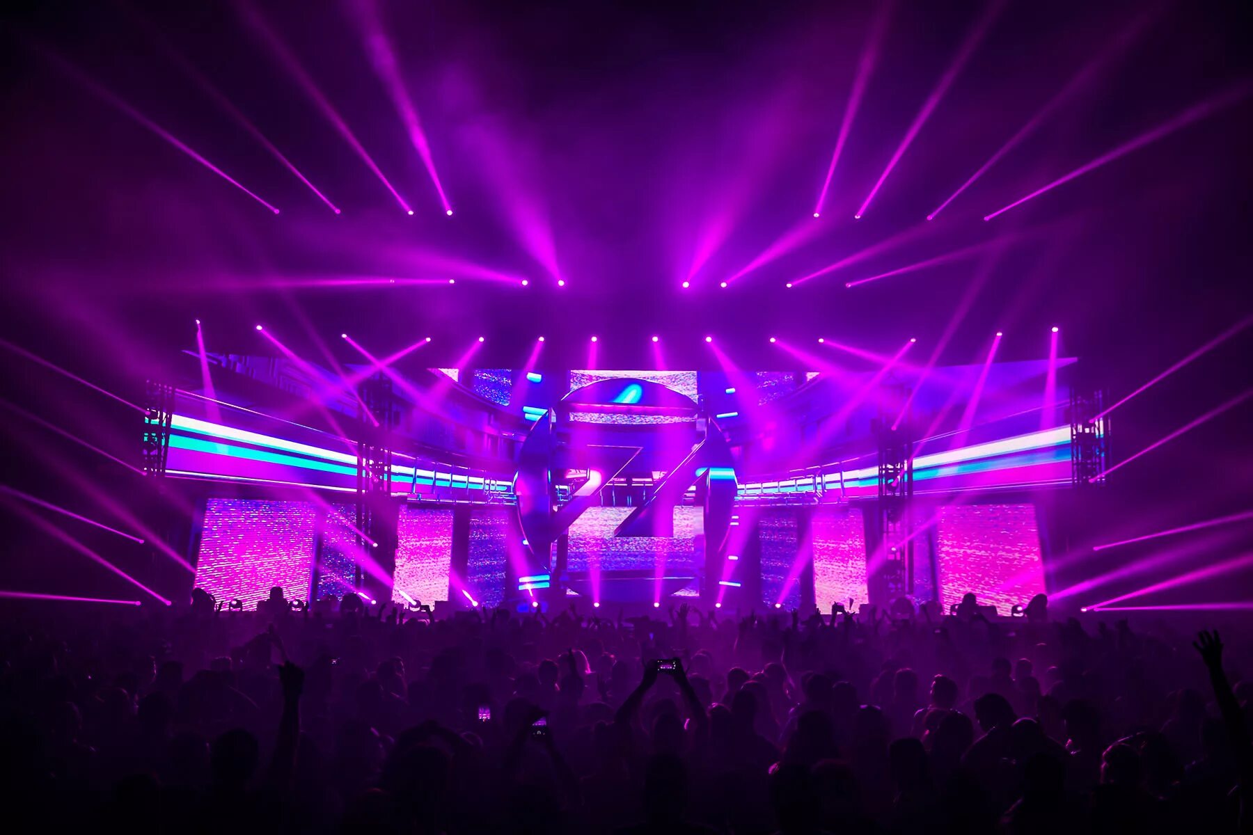 Show design 2. Light show. show true colors.