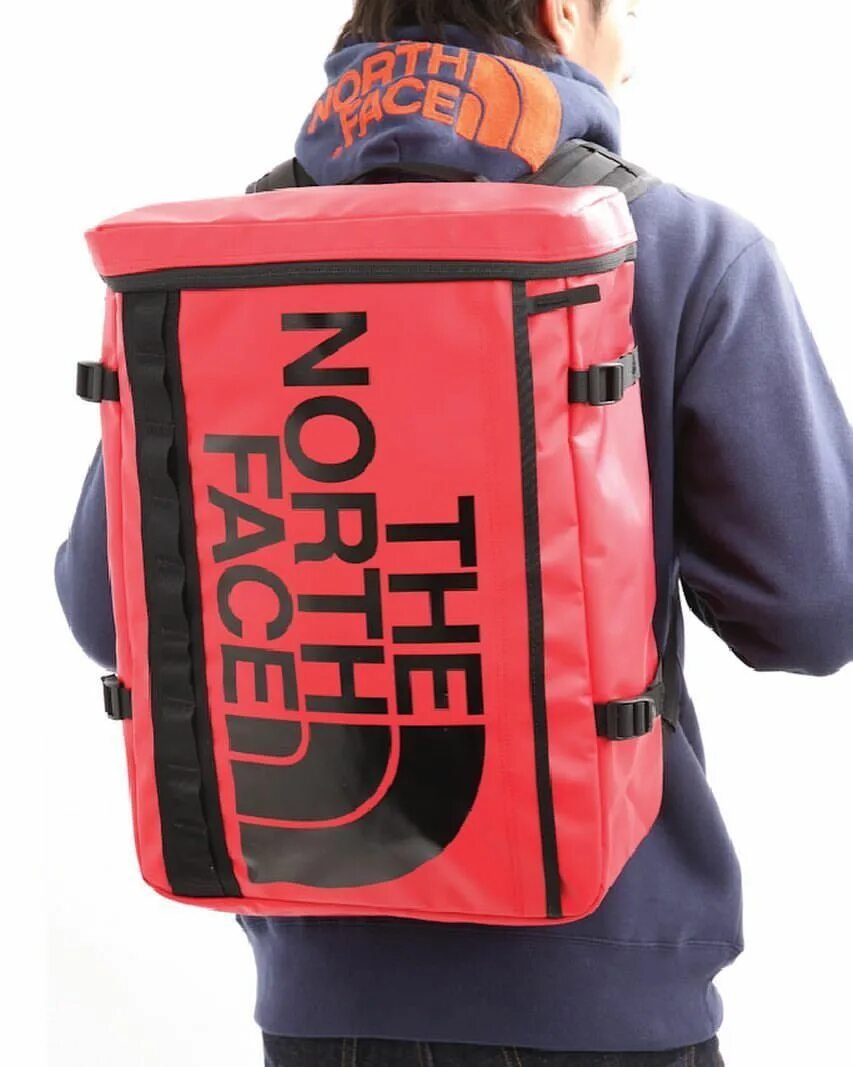 Face camp. Рюкзак the North face Base Camp. North face fuse Box рюкзак. The North face рюкзак Base Camp circle Bag. The North face Base Camp fuse Box.