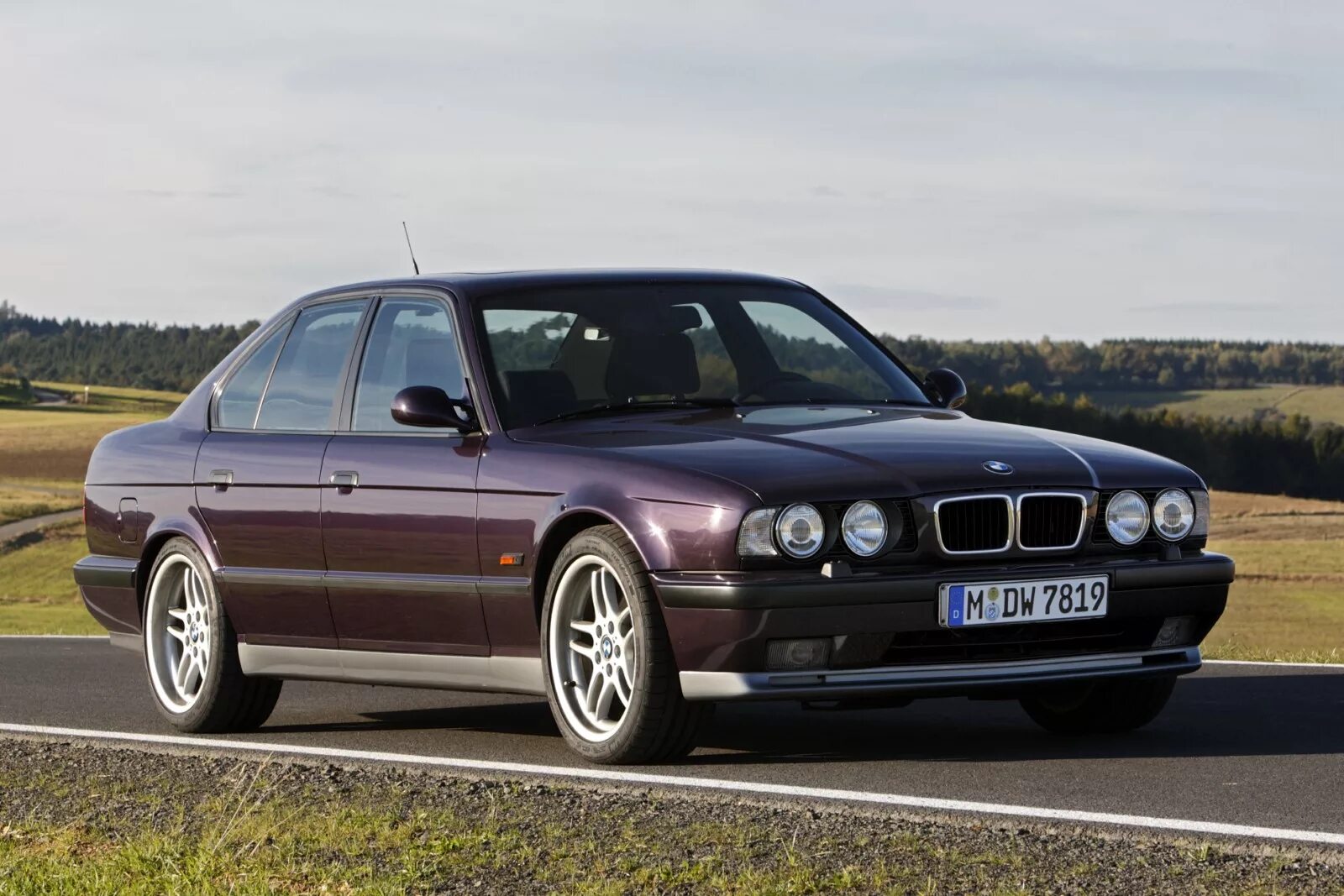 Новая е34. BMW m5 525 e34. БМВ м5 34. BMW m5 II (e34). БМВ е34 m5.