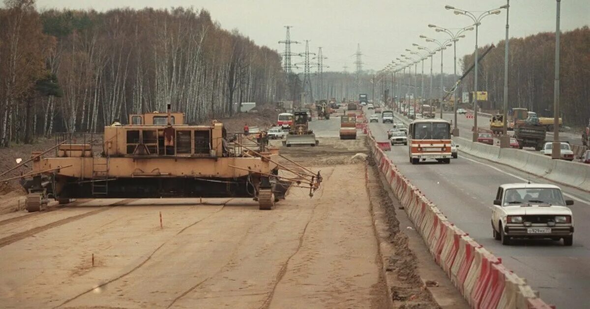 Когда была построена первая дорога. МКАД В 1990 году. Реконструкция МКАД 1997. Реконструкция МКАД В 90 Х. МКАД 1960.