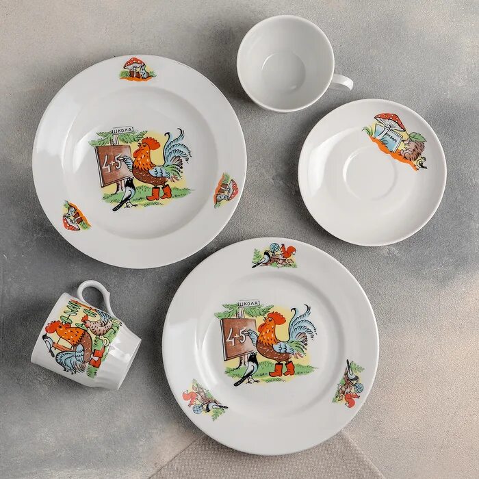 Столовая посуда. Столовая посуда в школе. Набор детской посуды дулевский фарфор школа. Презентация посуда. Стеллаж для кухонной посуды на пищеблок.