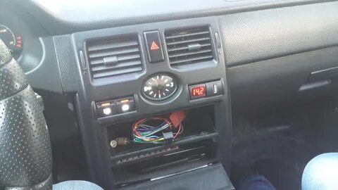 Часы на панель приора