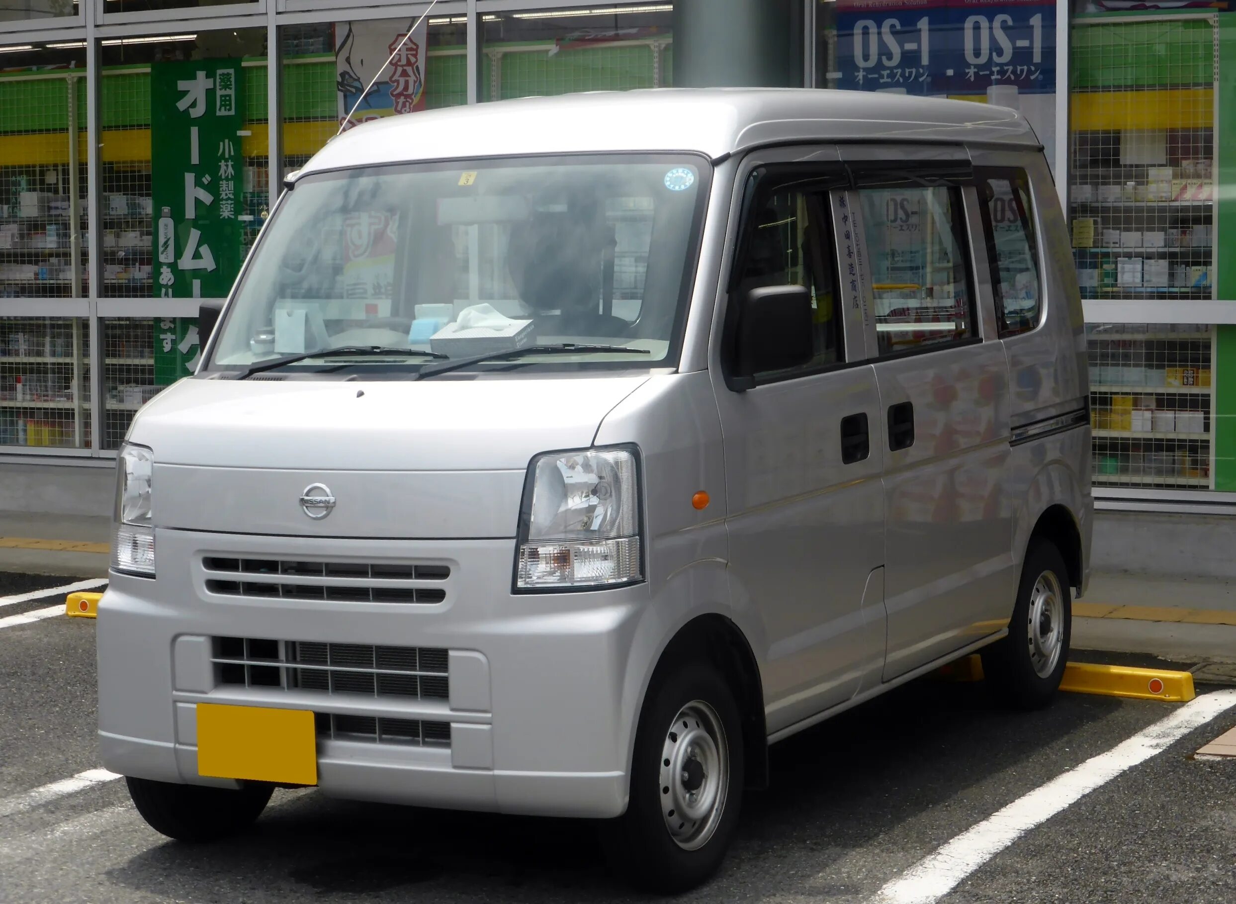 Daihatsu move 2011. Китайские автомобили квадратные. Honda n box 2017. Toyota румион 2009. Great wall hover m2.