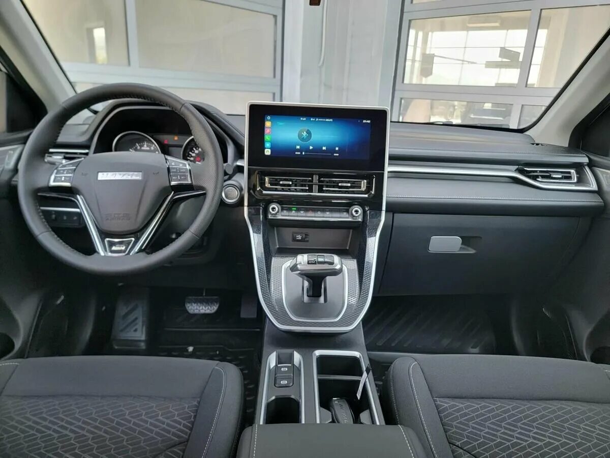 Купить новый Haval M6 II 1.5 MT (143 л.с.) бензин механика в Москве: серый Хавэй