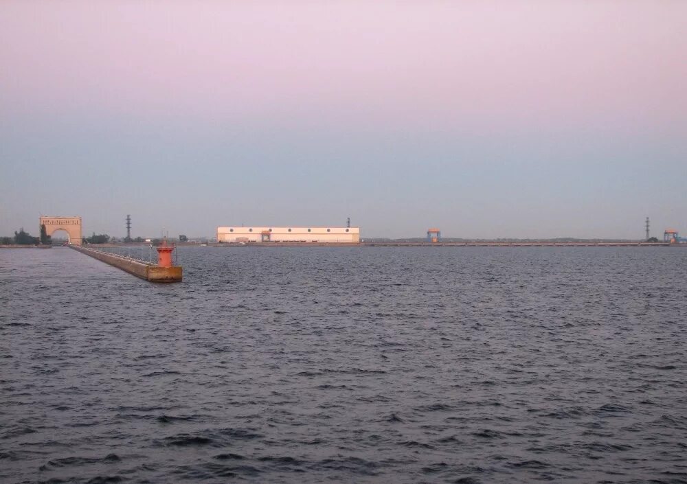 Крынки на левом берегу днепра. Каховское водохранилище Херсонская. Низовья Днепра. Новая Каховка Днепр. Каховка Херсонская область.