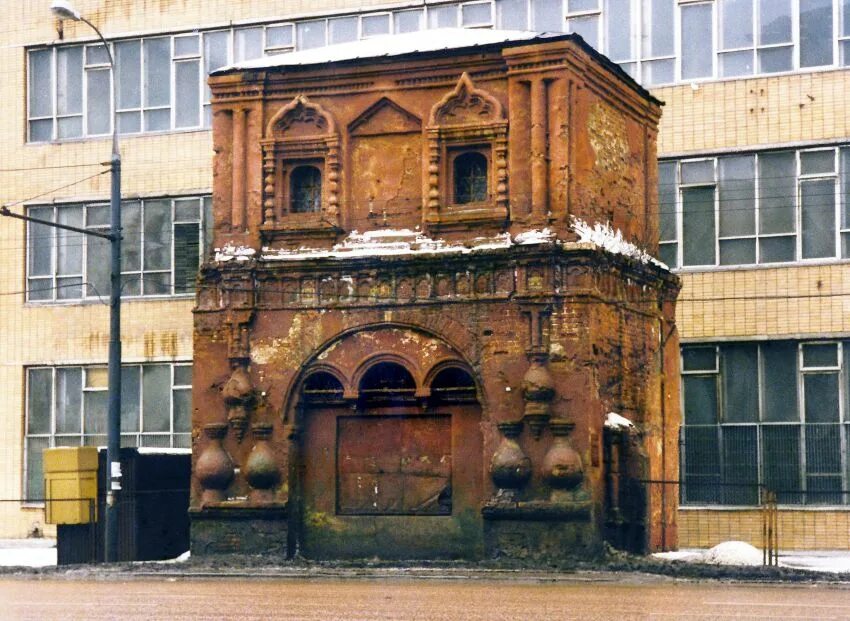 Храм рождества богородицы в бутырской слободе. Храм рождества богородицы на бутырской улице. Храм рождества богородицы в бутырской слободе. Храм дмитрия донского в бутырской слободе. Колокольня церкви рождества богородицы в бутырской слободе.