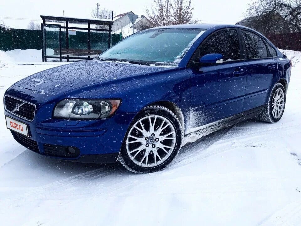 Купить б/у Volvo S40 II Рестайлинг 2.4 AT (140 л.с.) бензин автомат в Москве: си