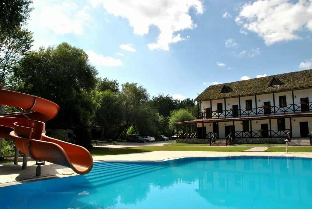 Гостиница старый двор. Старый двор шоссейная ул. Гостиница старый двор ессентуки. Отель старый двор нальчик. Отель старый двор 3 ессентуки.