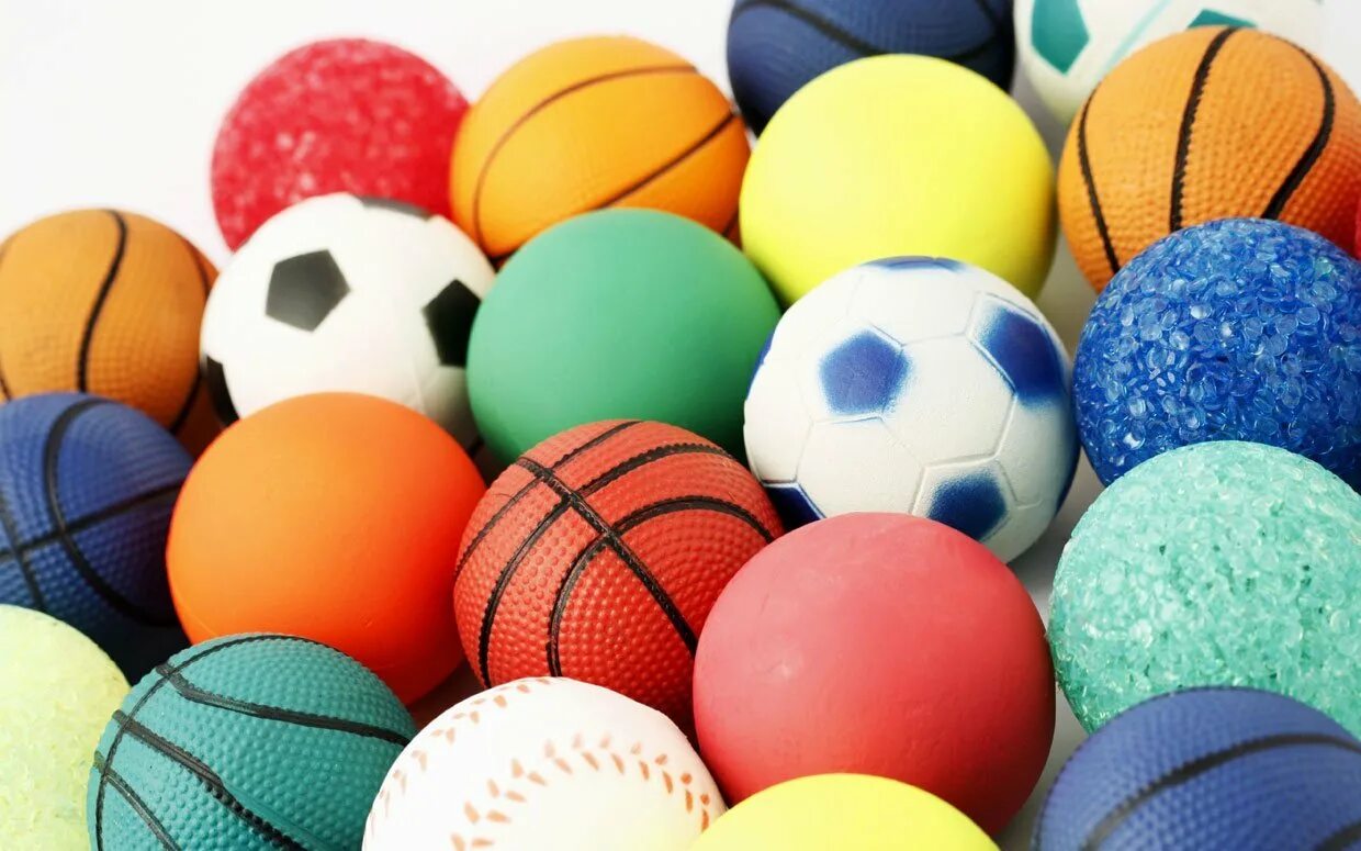 Мяч спортивный маленький. Спортивные мячи. Мячики для спорта. Мяч (спорт). Много мячей.