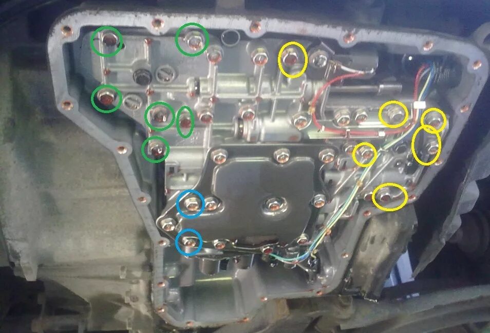 Замена масла акпп тиида. Гидроблок Ниссан Тиида АКПП. Болты гидроблока Nissan Almera n16. Гидроблок Ниссан ноте 1.6 АКПП. Гидроблок Ниссан ноут е11.