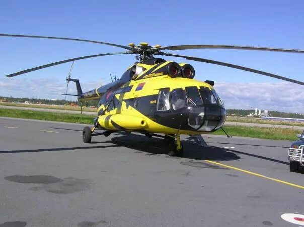 Такси вертолет москва. Вертолет такси. Желтый вертолет ми-2. Аэротакси вертолет. Вертолетное такси СПБ.