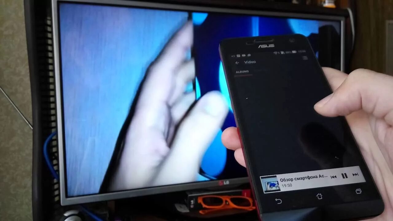 Как с телефона видео на телевизор lg. Трансляция с телефона на телевизор. Трансляция с телефона на телевизор самсунг. Видео с телефона на телевизор.