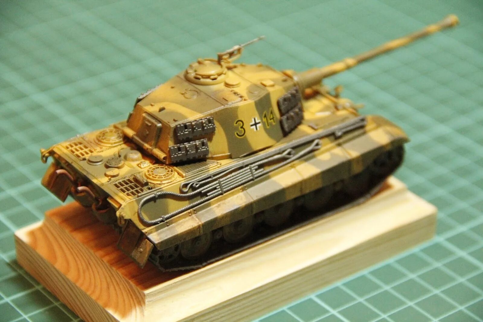 Тигр 1 72. Тигр 2 моделись. тигр 2 звезда. тигр 2 звезда 1/72. tiger 1 1/72.