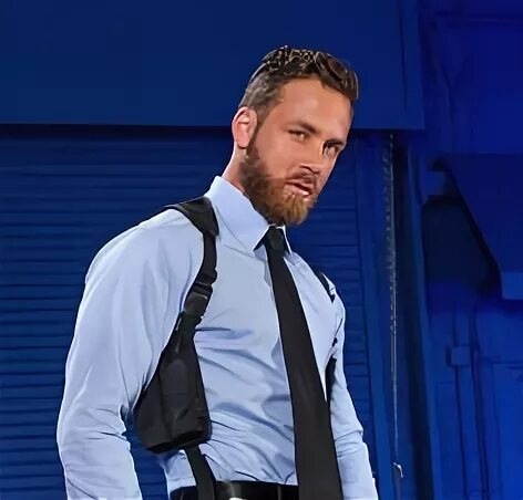 Logan moore. Logan moore bruno max. logan moore age. logan moore и его парень.