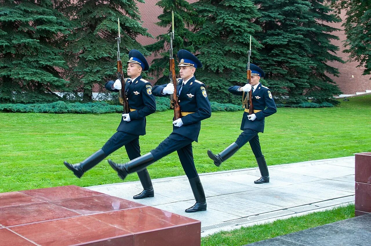 Полк московской области отзывы. Президентский полк 2022. Форма президентского полка. Кремлевский полк. Президентский полк парадная форма.