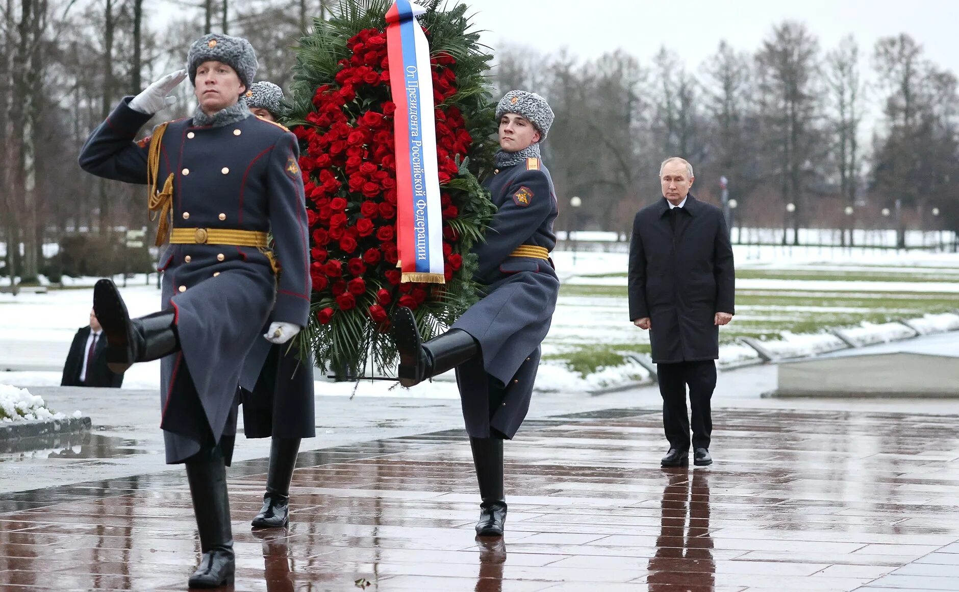 Россия 12 января. 18 Января блокада Пискаревское кладбище.